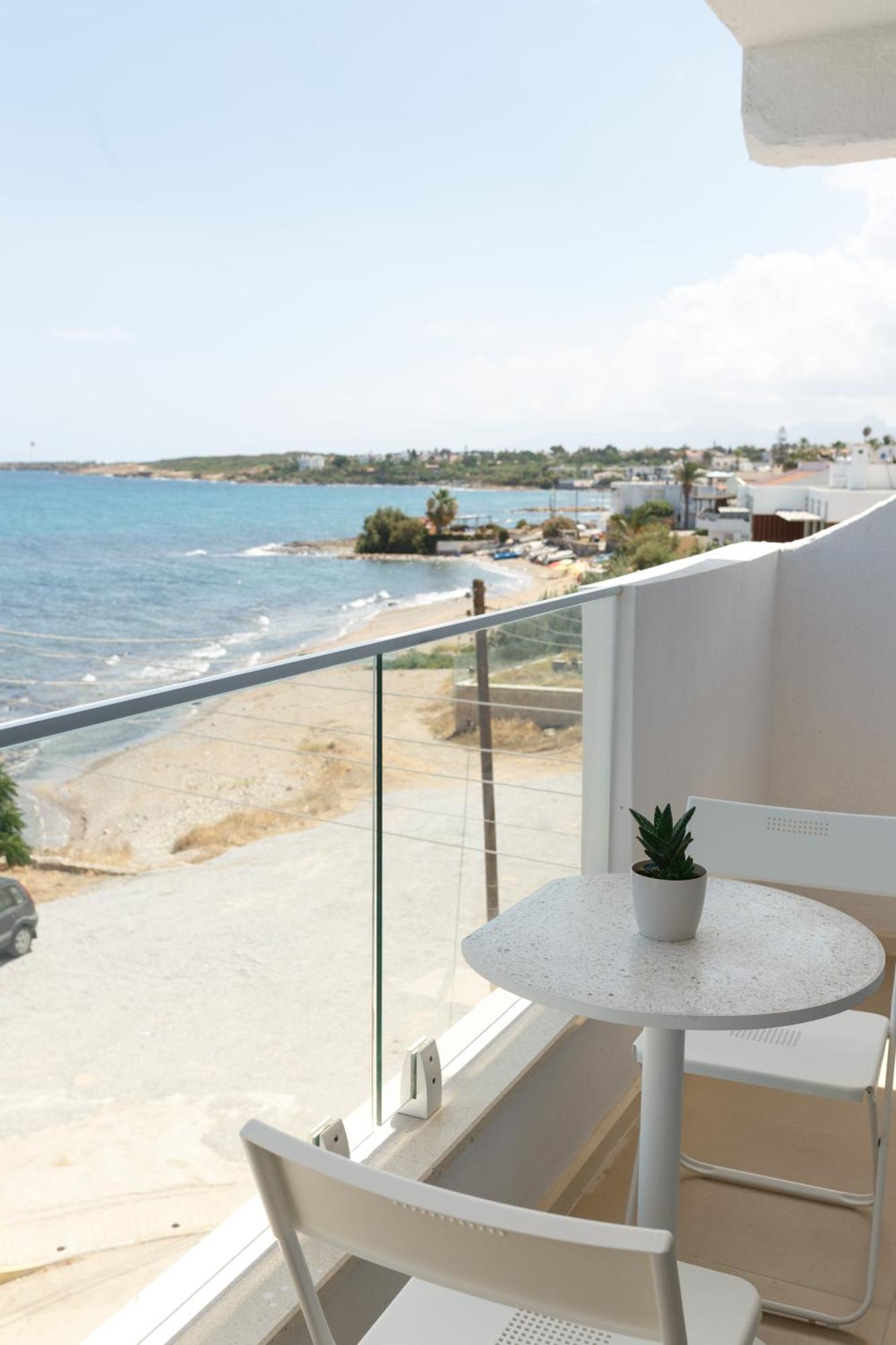 Azure Bay Hotel Agia Varvara Exterior photo